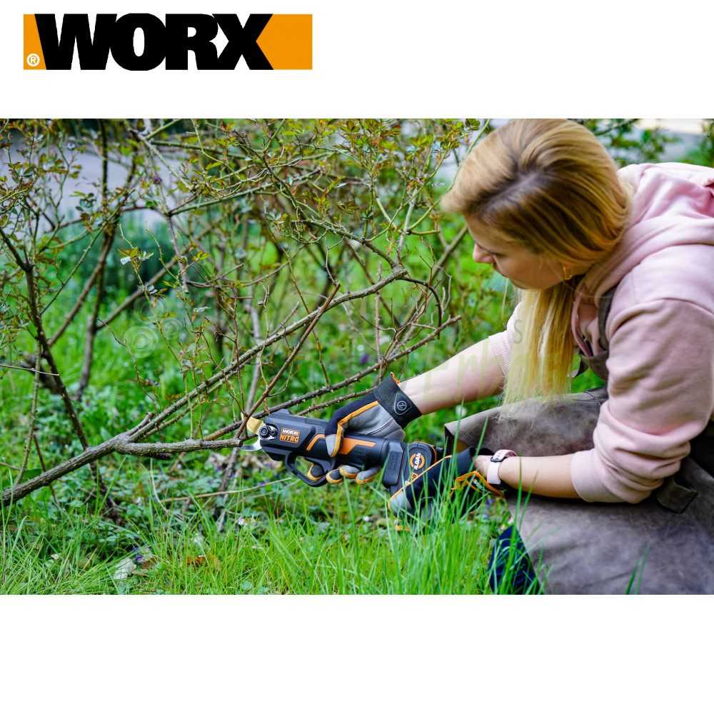 WG330E Pruning shears Worx