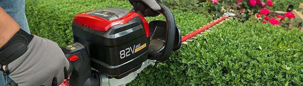 Battery-powered hedge trimmers